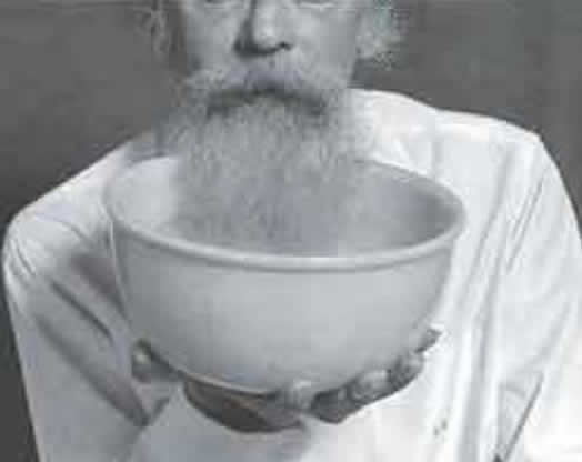Barbas de molho.