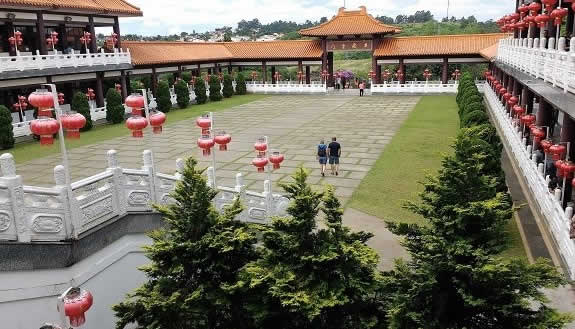 Templo ZU LAI, em Cotia (SP).