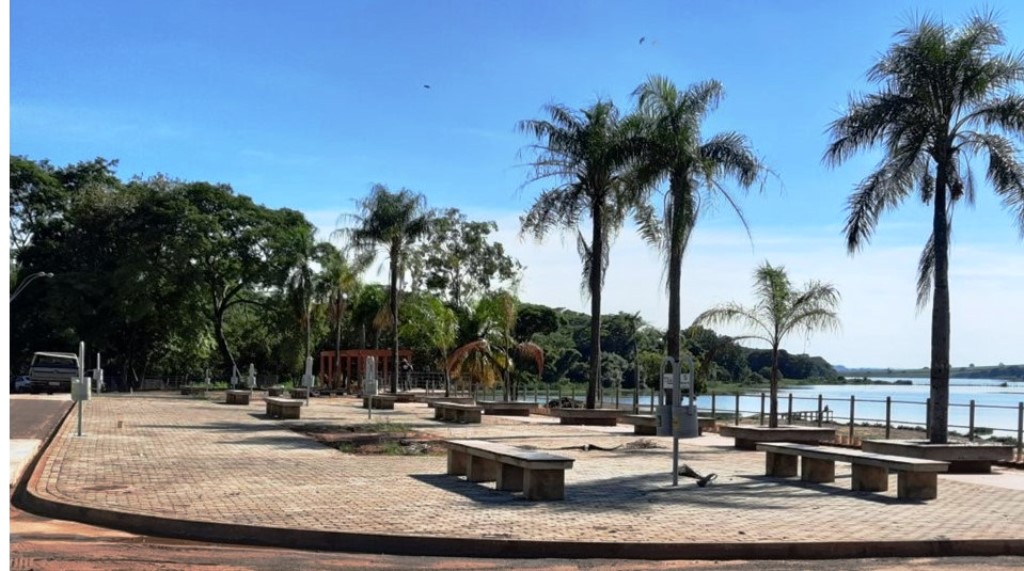 Calçadão da Praia de Iacanga concluiu a 1ª fase. 