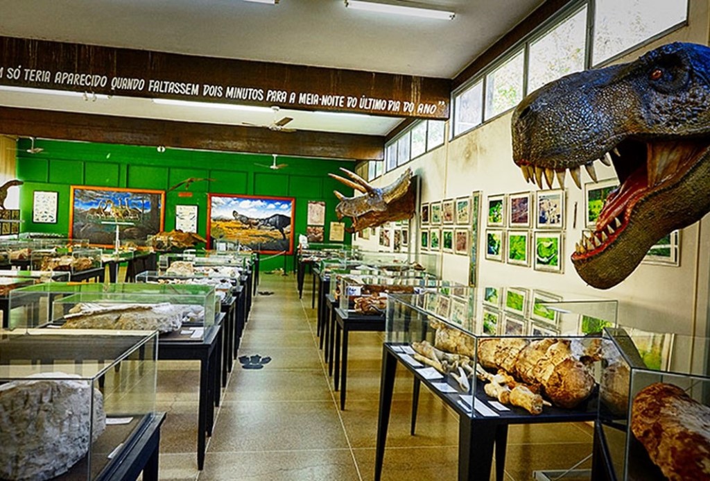 Museu de Paleontologia de Monte Alto (SP).  Foto Ken Chu.