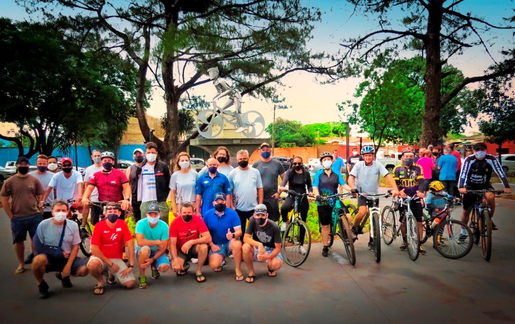 Praça do Ciclista em Cravinhos (SP)