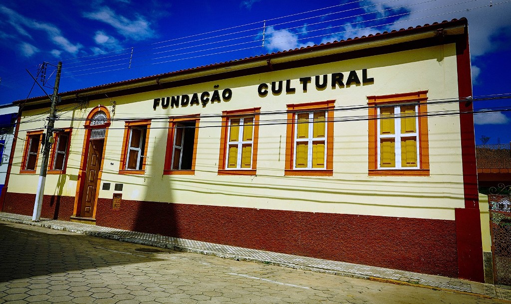 Prédio histórico em Paraibuna.  Foto Aniello de Vita