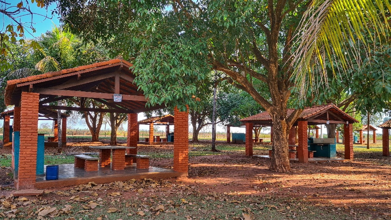 Ecoparque em Três Fronteira (SP). 