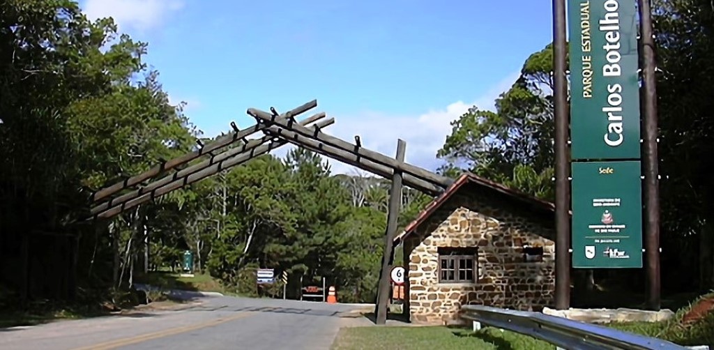 Entrada do Parque Estadual Carlos Botelho (SP). 