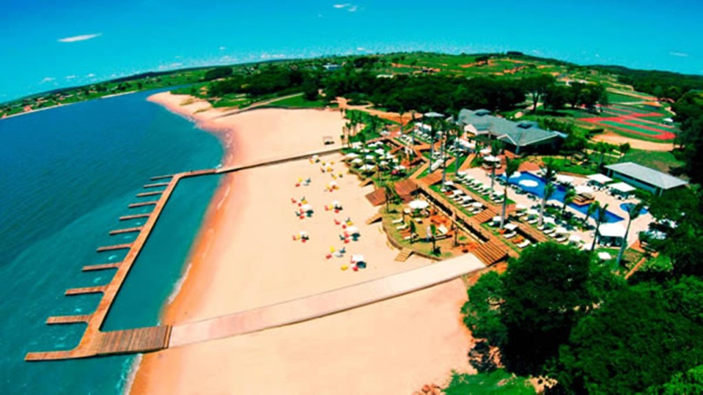 Estância Turística de Paranapanema (SP).  – Foto da Prefeitura. 