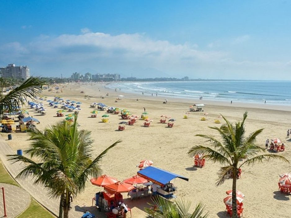 Praia da Enseada, Bertioga (SP). 