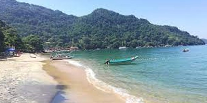 Tem trilhas em Picinguaba, Ubatuba (SP)