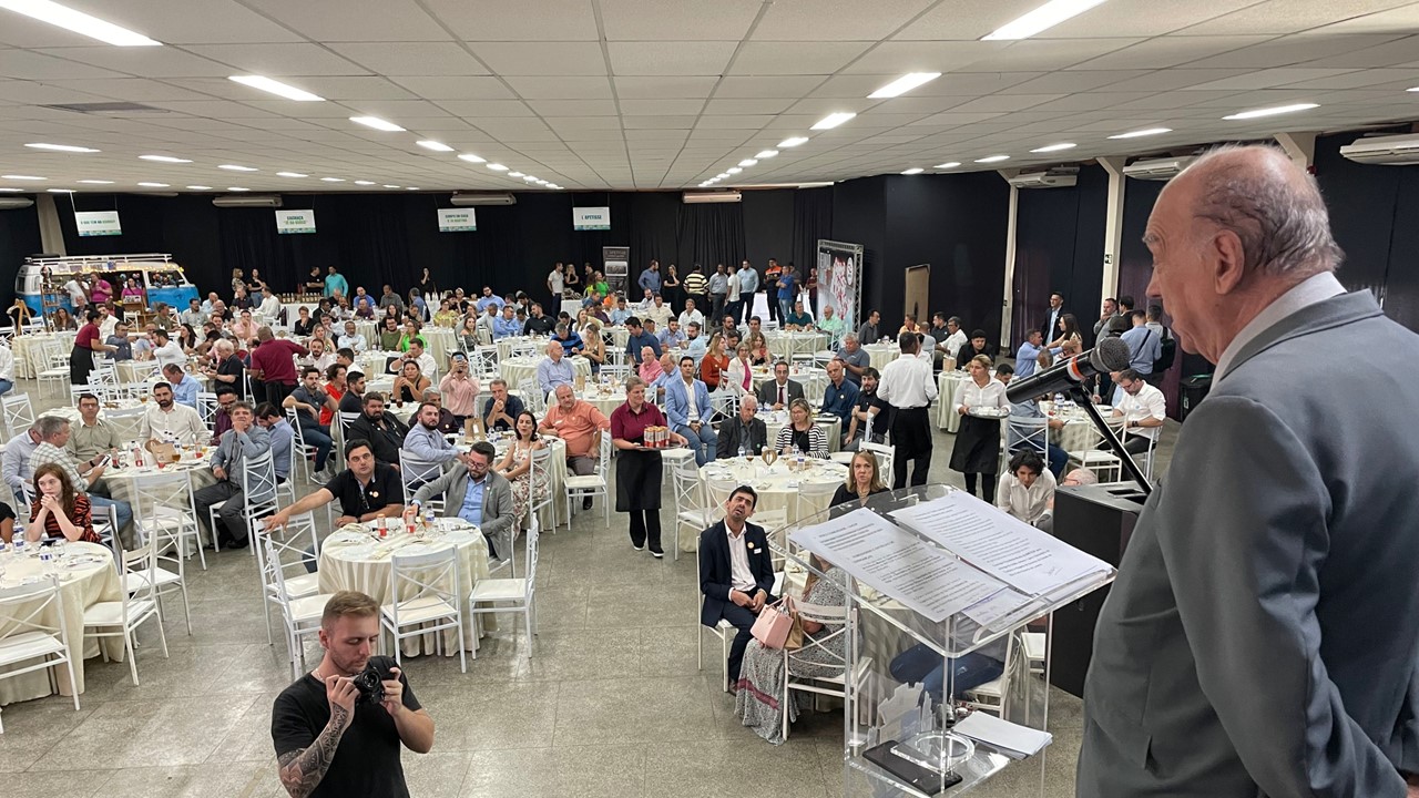 Reunião-almoço dos prefeitos(as), em Boituva.