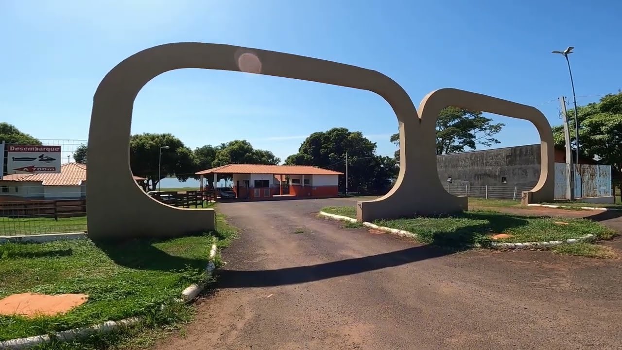 Entrada da Prainha de Cardoso (SP). 