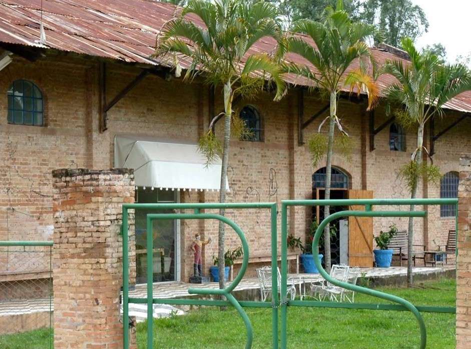 Em Gália (SP), fabrica, loja e museu da seda.  Foto Alexandra Favoretto.