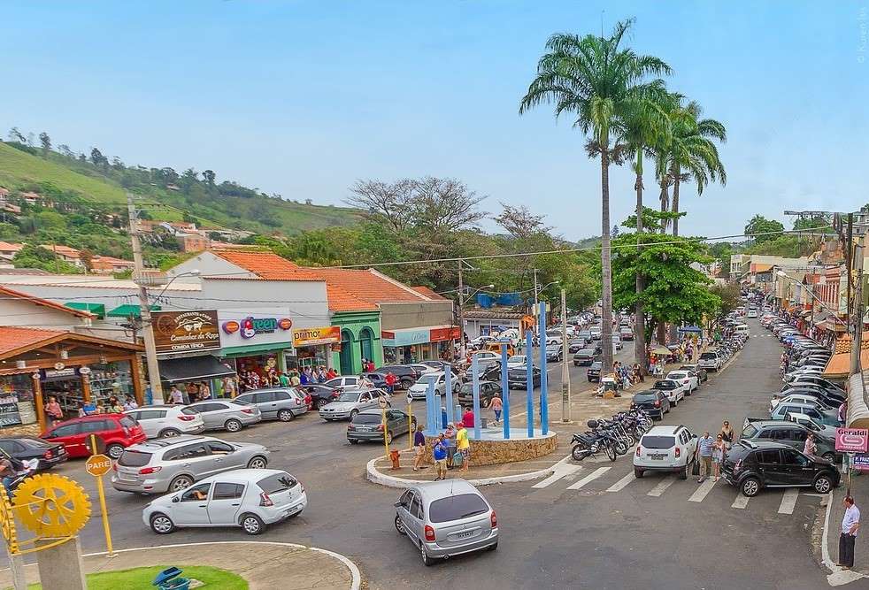 Um dos cartões postais de Pedreira (SP). 
