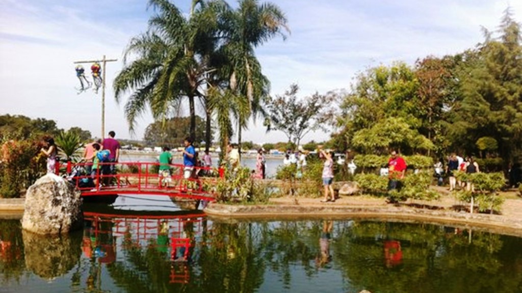 Lago Artificial de Garça (SP).